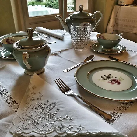 לינה וארוחת בוקר Le Di San Vitale 4*