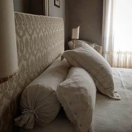 לינה וארוחת בוקר Le Di San Vitale 4*