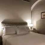 Bed and Breakfast Le Di San Vitale 4*