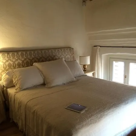לינה וארוחת בוקר Le Di San Vitale 4*